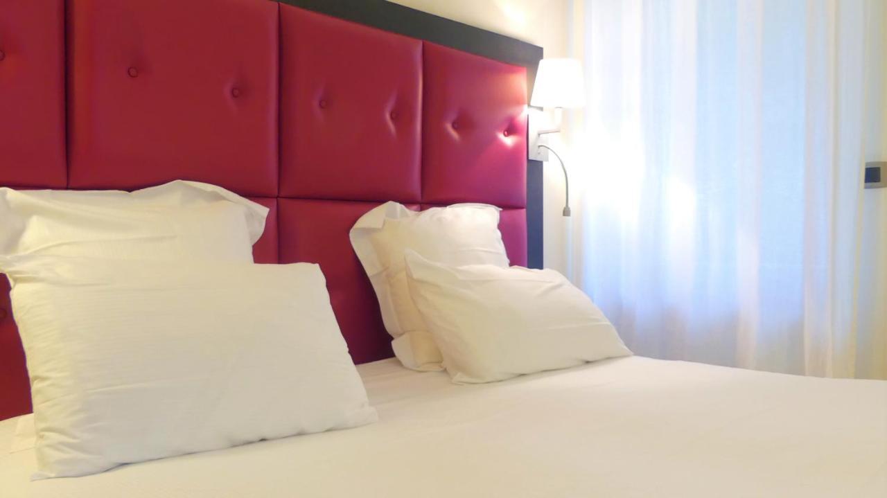 Logis Hotel Saint Guirec Et De La Plage Перос-Гирек Екстериор снимка