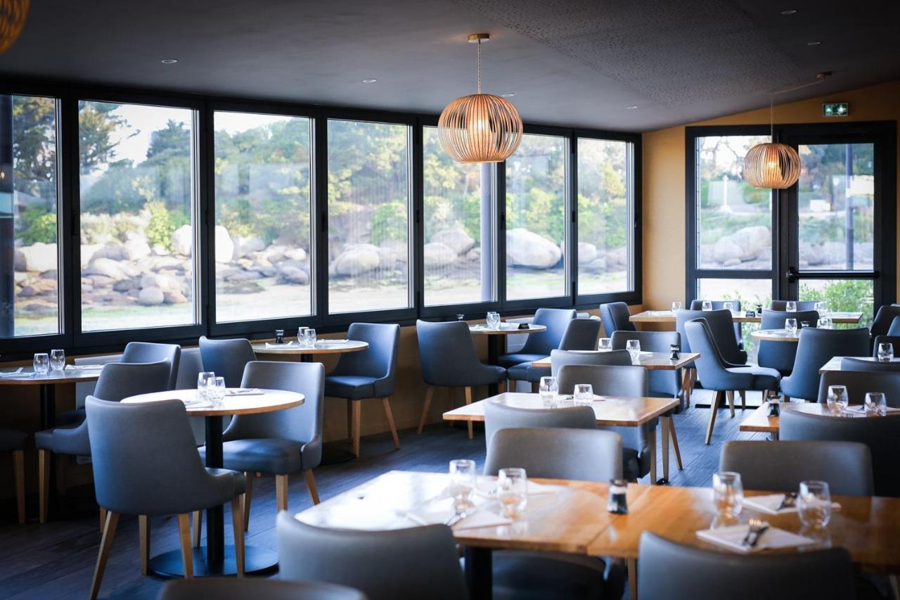 Logis Hotel Saint Guirec Et De La Plage Перос-Гирек Екстериор снимка